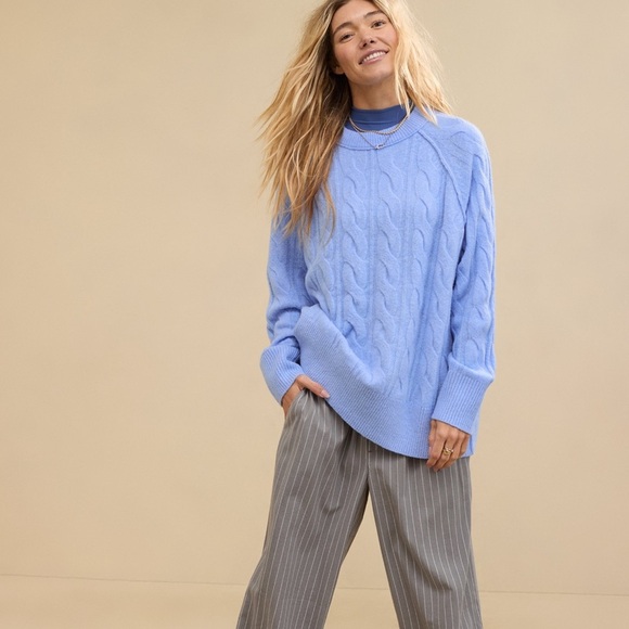 Aerie UnReal Cable Knit baby blue cornflower crewneck sweater Sz Small so soft - Picture 1 of 8